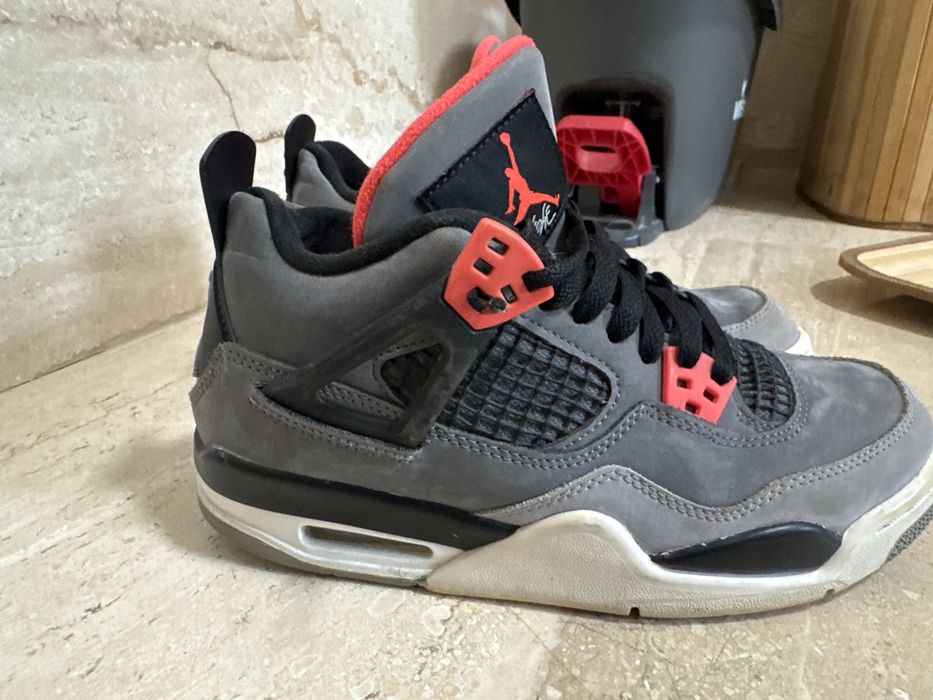 Jordan 4 Infrared