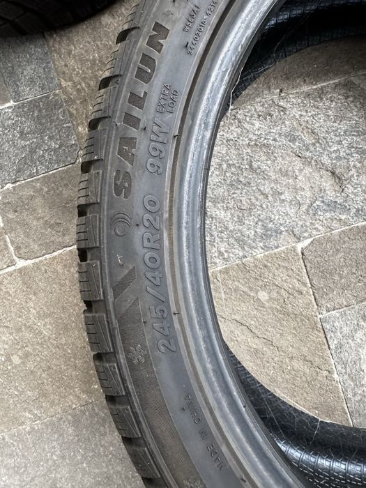 Зимни гуми М спорт пакет 245/40/20 и 275/35/20
