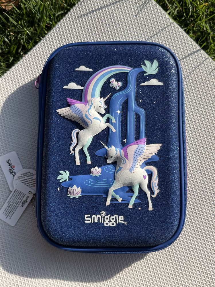 Качественный пенал Smiggle