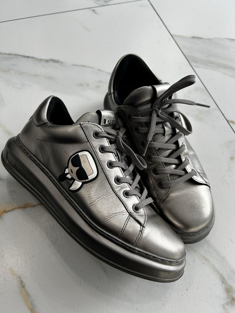 Karl Lagerfeld 42 eur