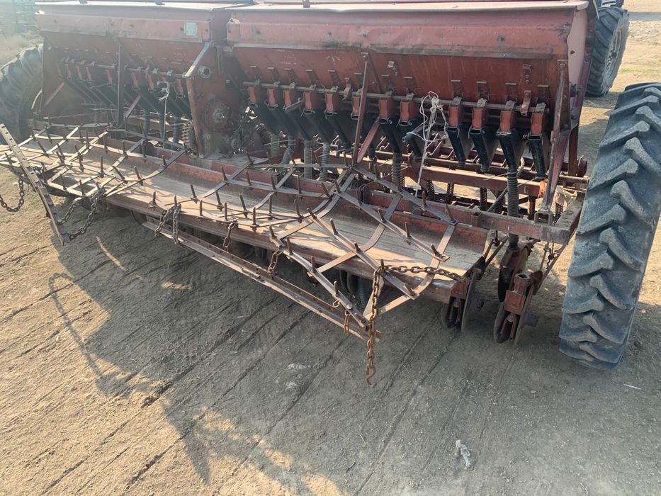 Продам зерновую сеялку