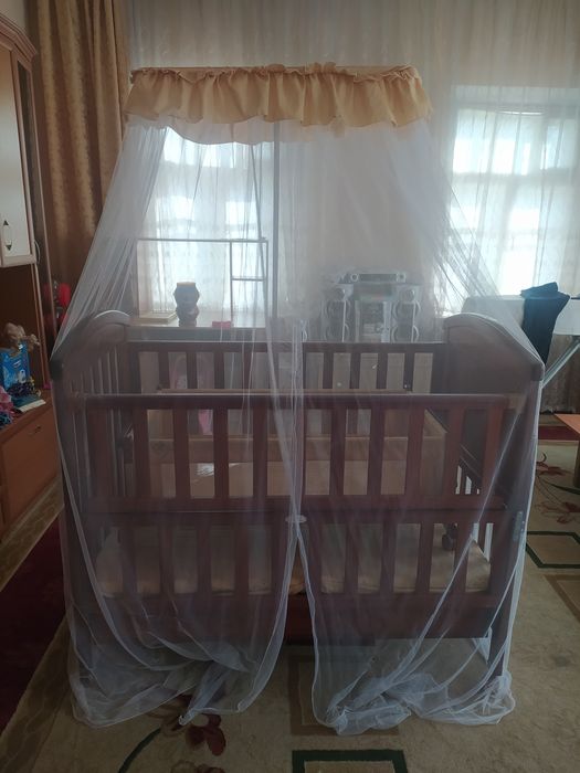 Детская кровать для малышей