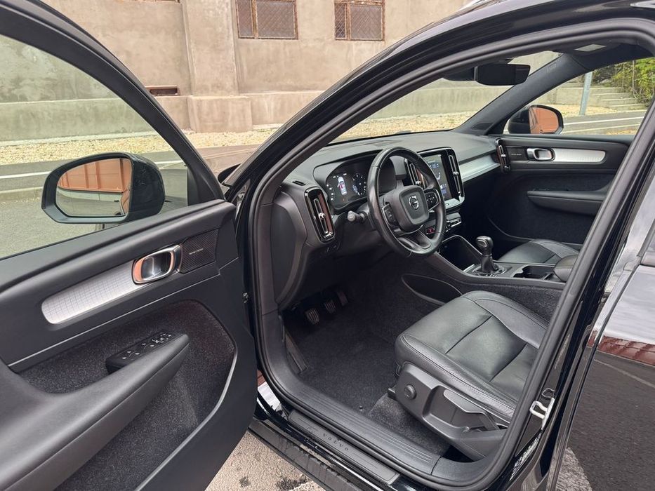 Vând Volvo XC 40 2.0d 150cp Manaula Euro6 2019