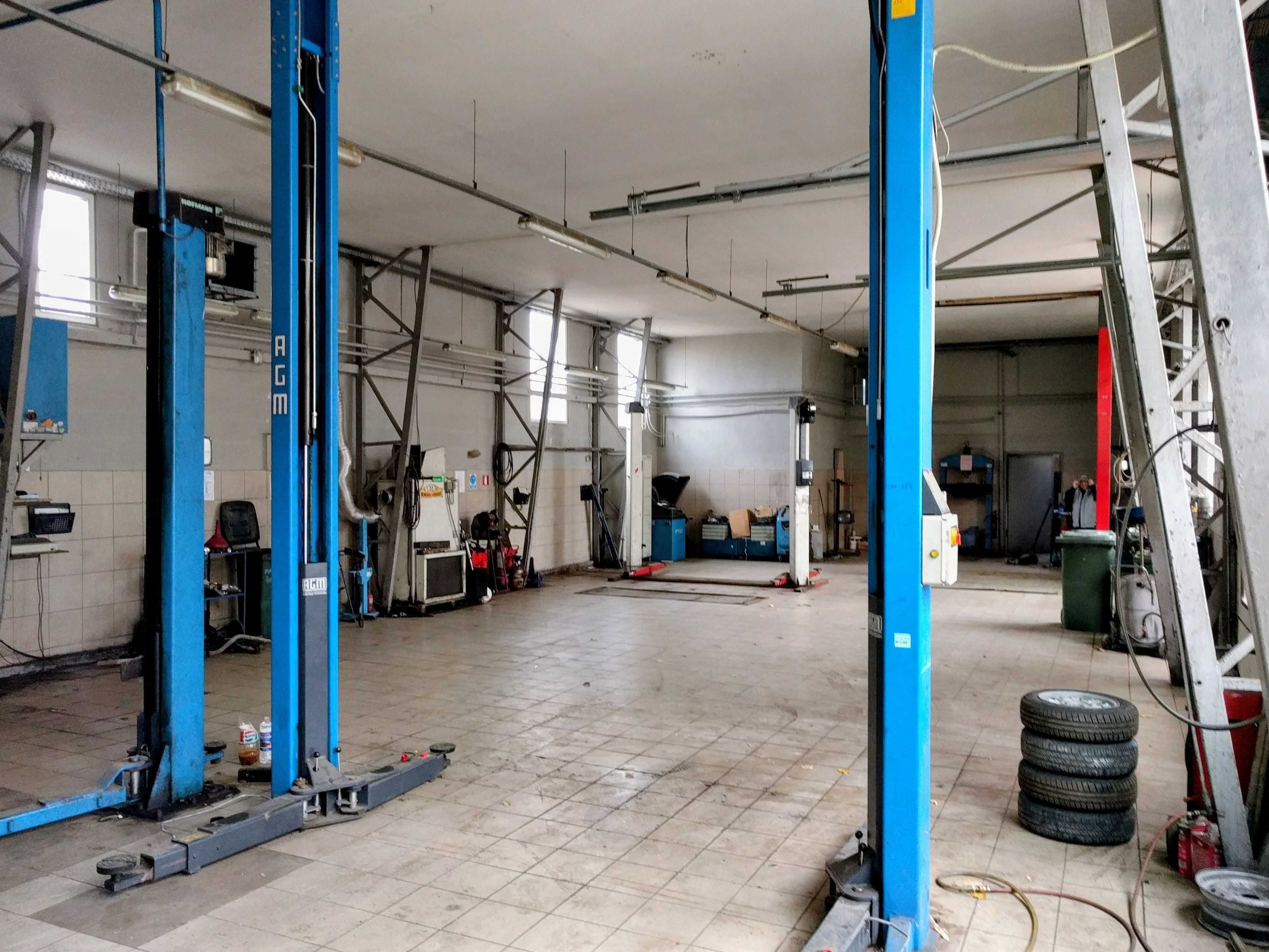 Vanzare imobil +teren. Service auto showroom
