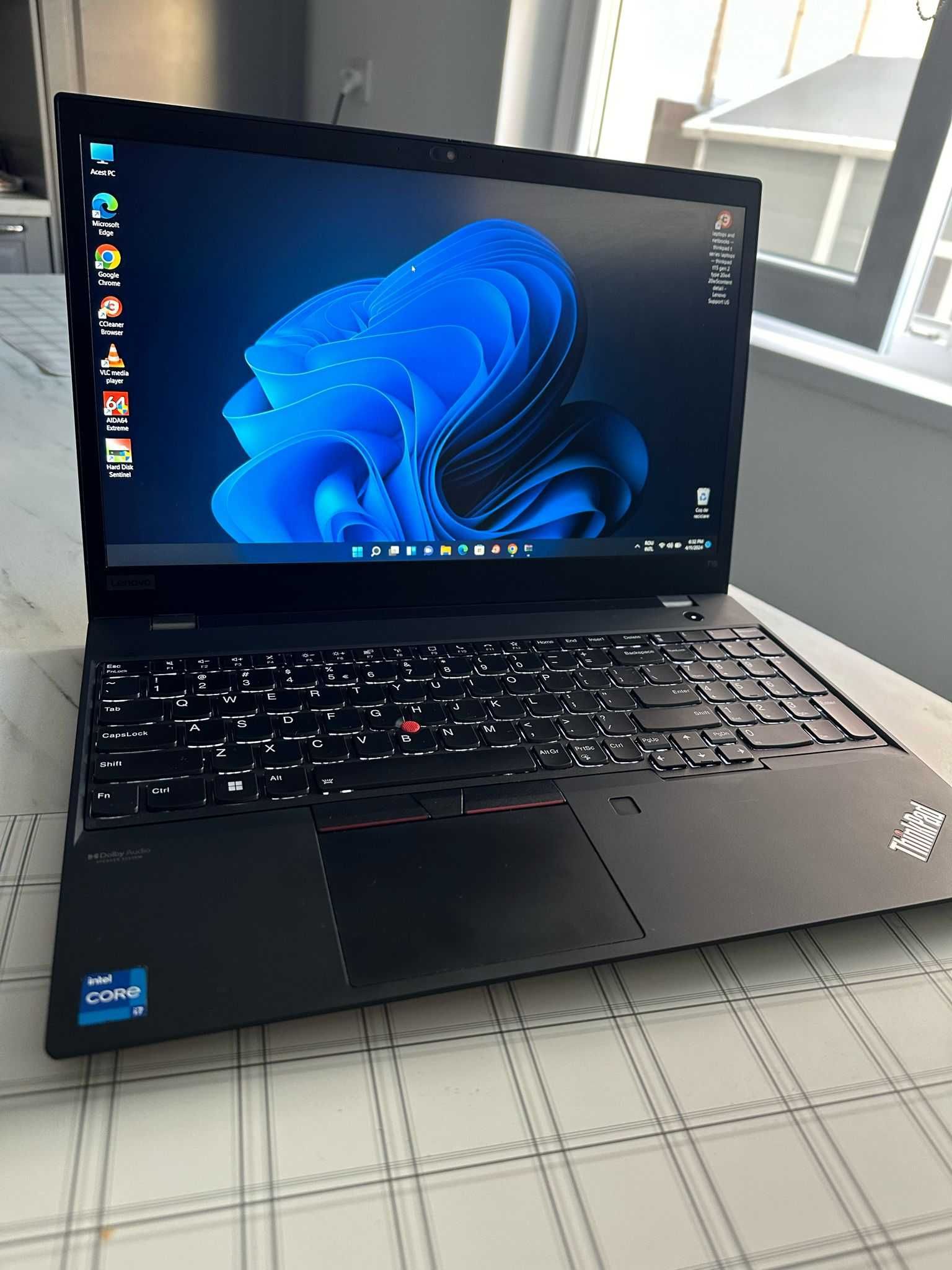 Lenovo ThinkPad T15 Gen2 , i7-1165G7 , 32GB Ram , 1TB M2 Gen 4.0