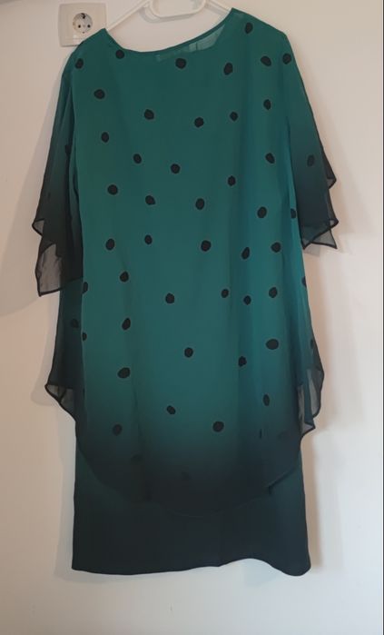 Rochie de petrecere pe verde