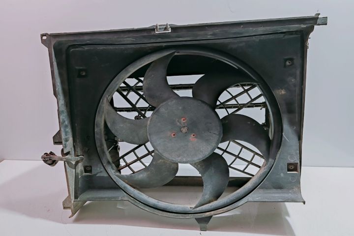 Electroventilator cu Suport, Cu defect 0130303846058 BMW Seria 3 E46