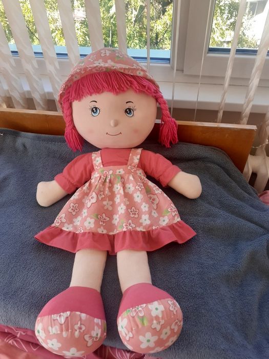 Продавам детска кукла