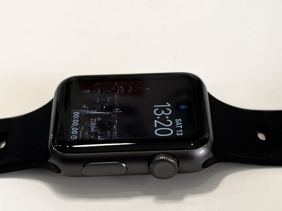 Apple Warch 7000 series aluminium