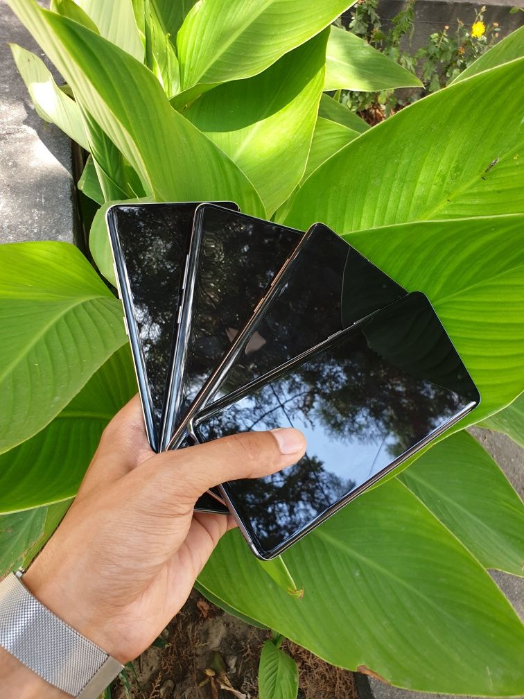 Samsung Galaxy S10 PLUS 5G. 256 GB joyi. Garantya beriladi. Asartimen