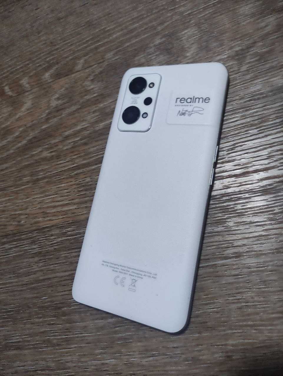 Realme gt2 12/256gb White В идеальном состоянии и полном комплекте!