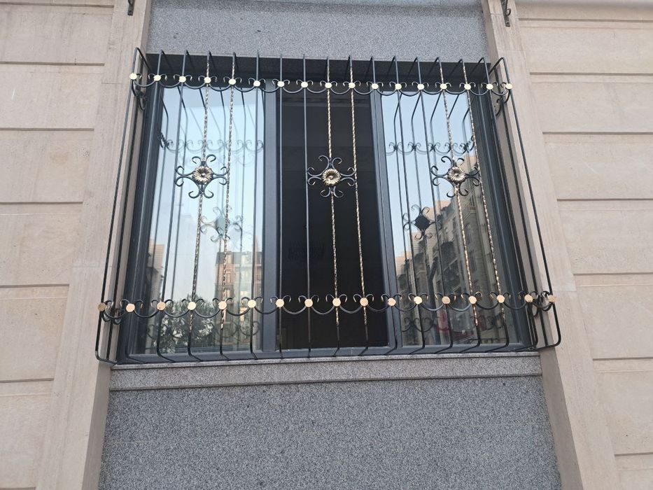 Решётка решотка козырёк балкон навесы, перила