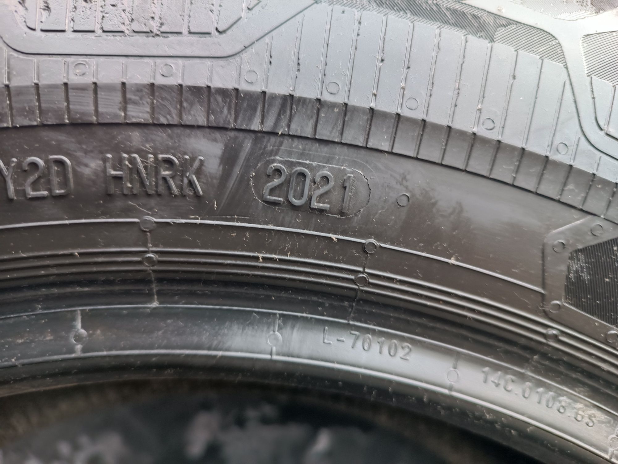 225/65/16 С Continental Дот 2021