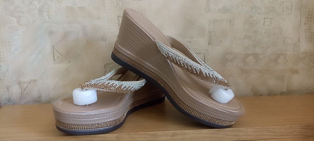 Женская обувь летняя