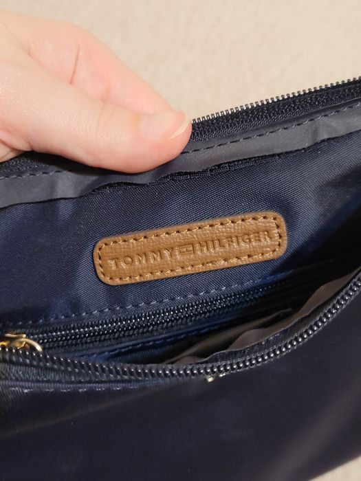 Geanta Tommy Hilfiger originala