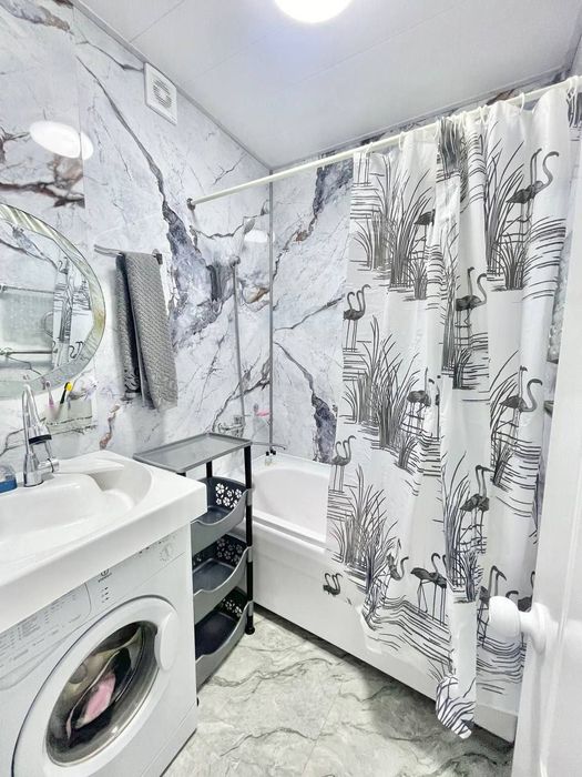 Olmazor tumani Beruniy metroga yaqin joyda kvartira bor