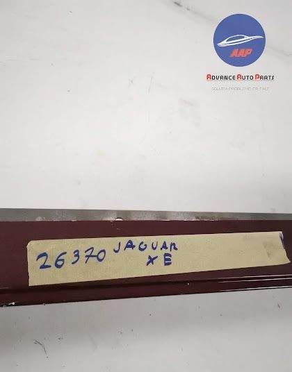 Орнамент Праг Дясна / Ornament Prag Dqsna оригинален Ягуар XE X760 Ори