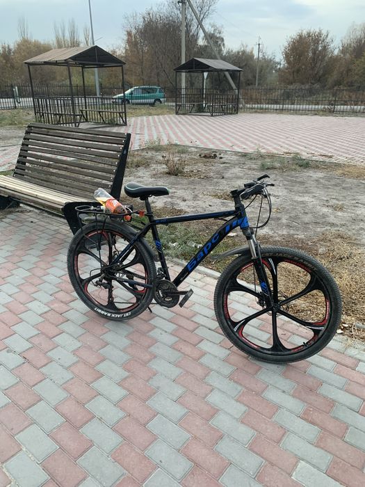 Велосипед на ходу