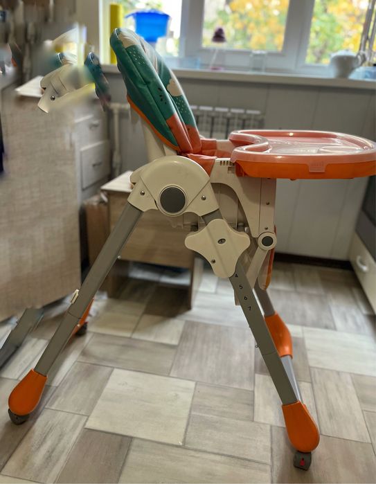 Стульчик для кормления jikel в идеальном состоянии