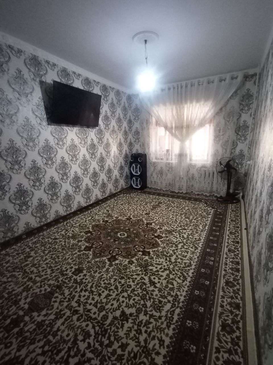 Тезда  2хоналик 4каватдан 6метрлик балкони бор  квартира сотилади. Дом
