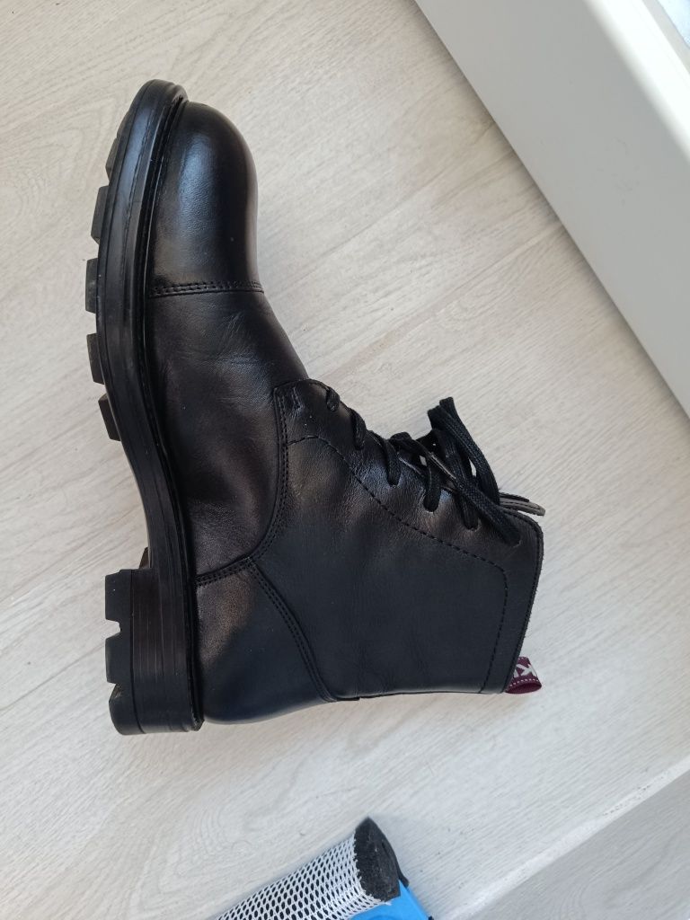 Ghete Kurt geiger barbati