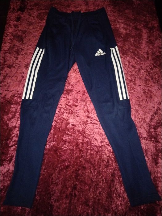 Спортно долнище Adidas aeroready размер XS