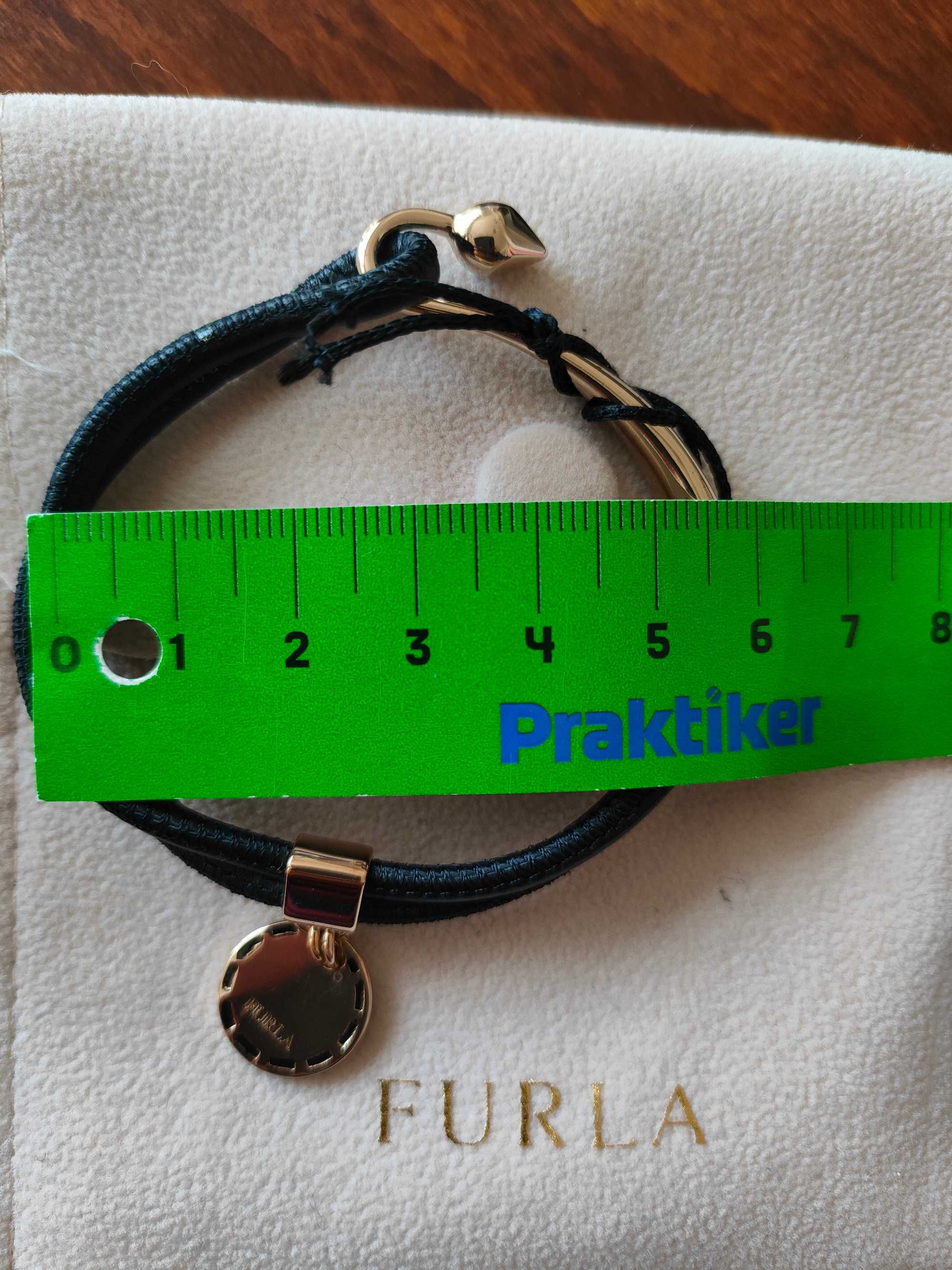 Дамска гривна FURLA, нова, черна кожа и позлатен метал, с кукичка, S.