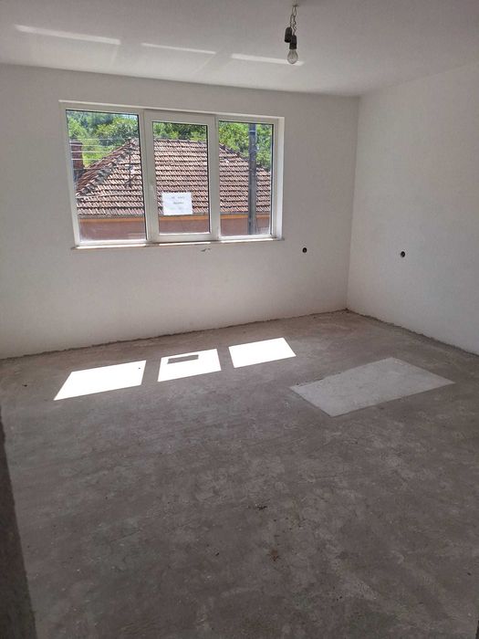 Vand casa Vetel cu teren
