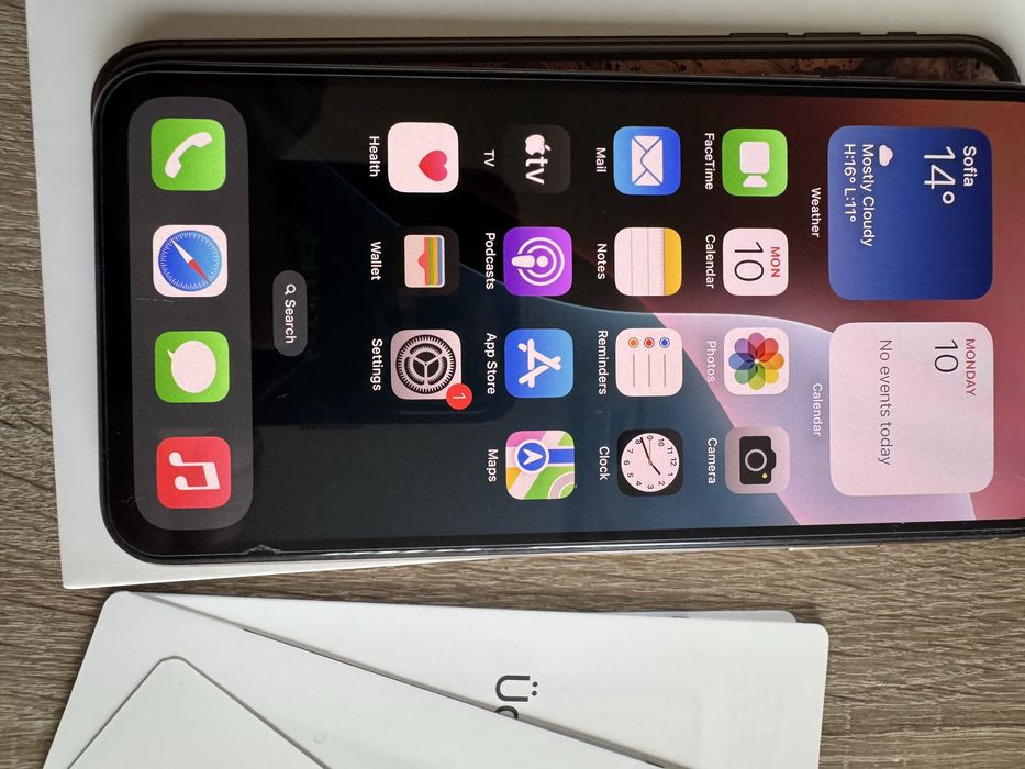 Продавам перфектен iphone XS Max Rose Gold 64GB