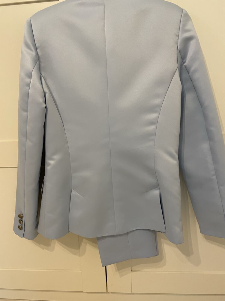 Costum dama, din tafta cu pantaloni tip pană- nou.