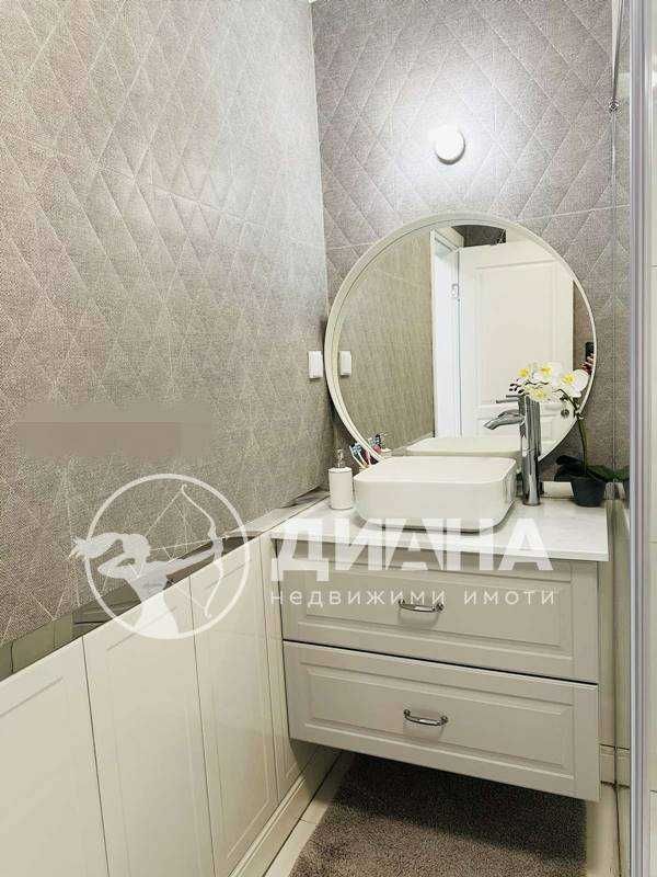 Продава се Тристаен апартамент в Пловдив, Кючук Париж - 130 кв.м за 1612 €/кв.м - Снимка #8