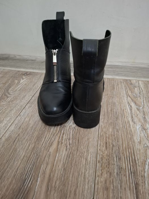 Incaltaminte de piele