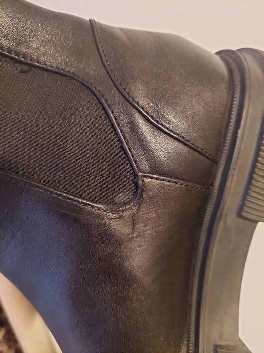 Ghete zara 37 mic defect