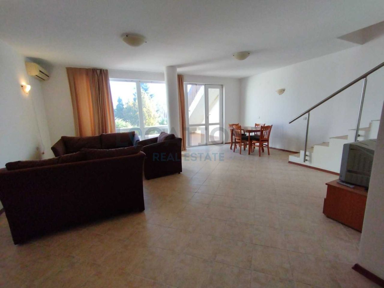 Продава се Мезонет в с. Божурец, Област Добрич - 124 кв.м за 557 €/кв.м - Снимка #2