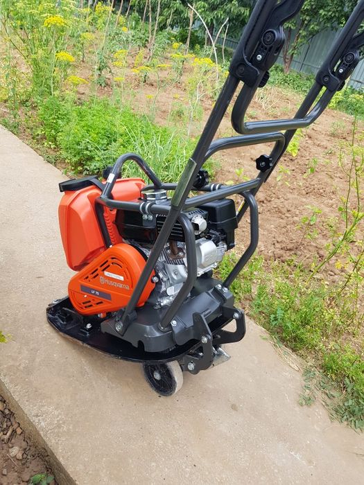 Husqvarna LF 75,placă vibrantă,compactoare,NOUĂ.