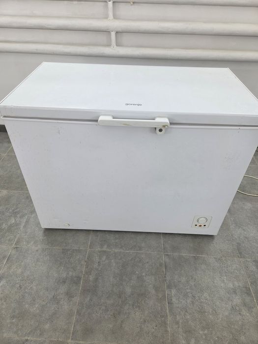 Продам морозильник