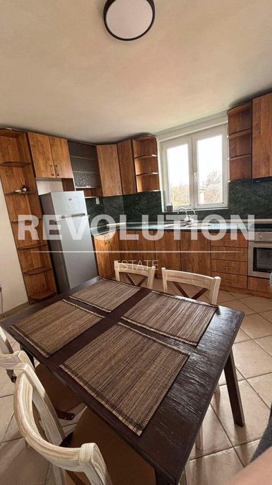 Дава се под наем Двустаен апартамент в Варна, Погреби - 86 кв.м за 600 € - Снимка #2