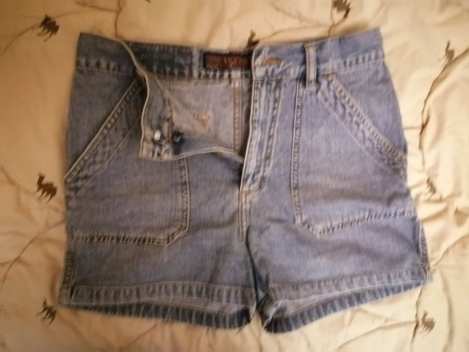 Продам женскую одежду