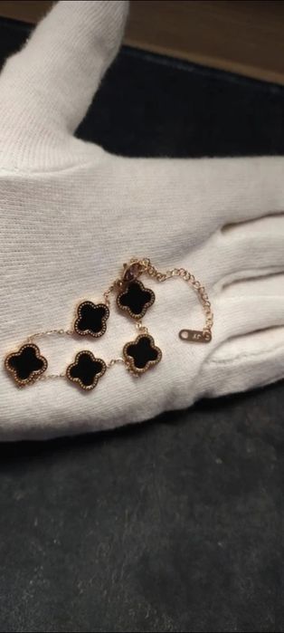 Set bijuterii aur roze