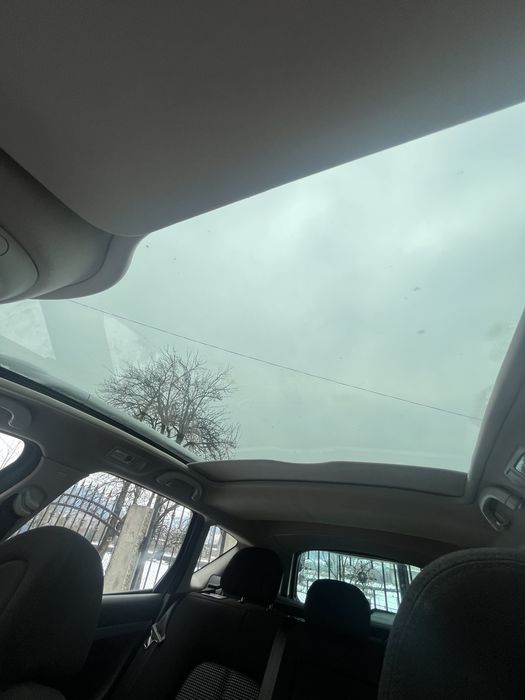 De vanzare - Masina manuala, Peugeot NEGOCIABIL