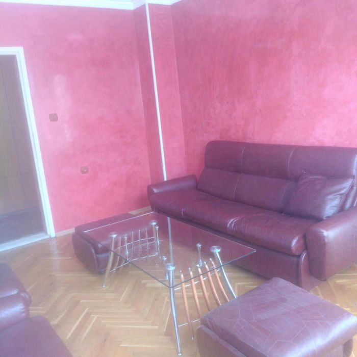 Апартамен под наем