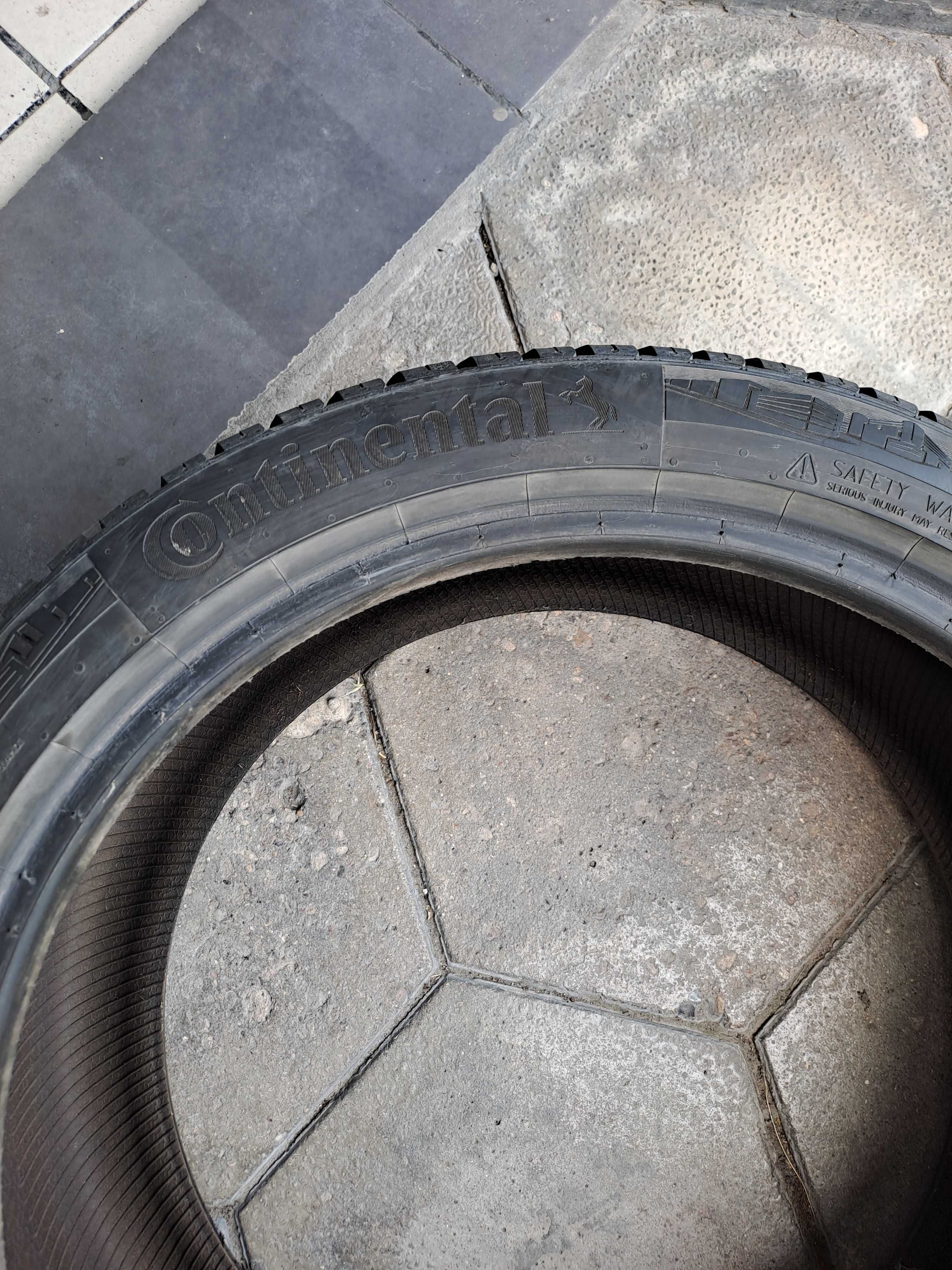 Гуми Continental AllSeasonContact, Размер 235/40 R18 V XL