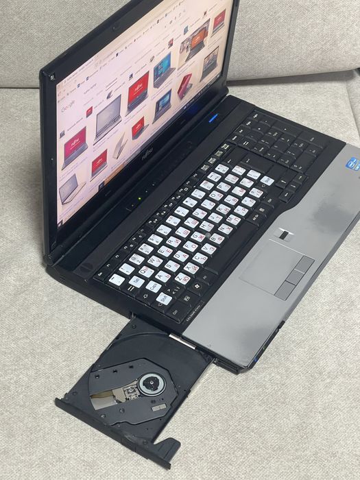 Лаптоп Fujitsu Celsius H720 i7-3720QM