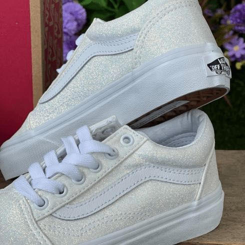 Нови бели кецове Vans 38.5