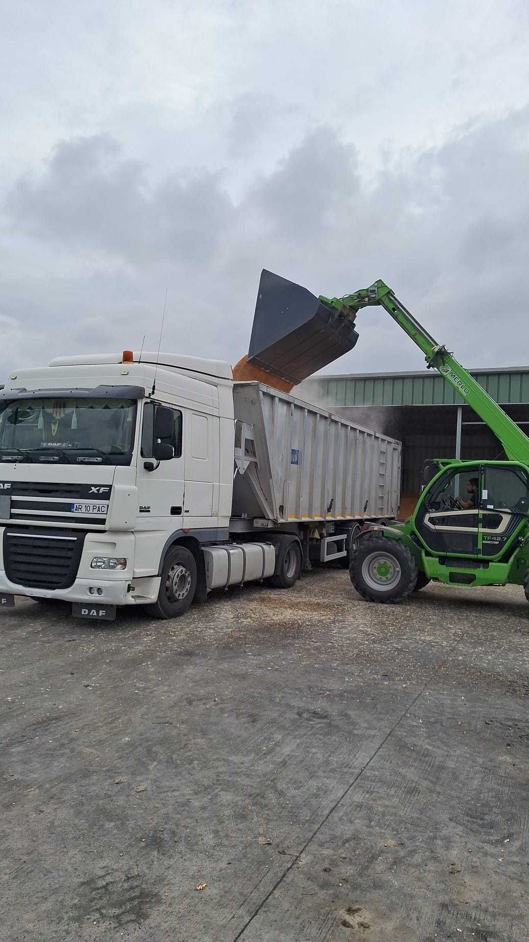 Ansamblu cap tractor DAF XF Euro - Semiremorca General Trailer 52mc