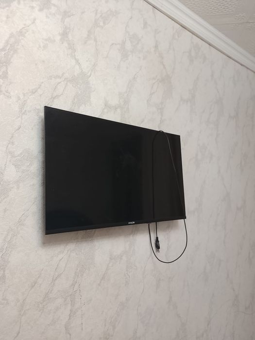 Продам телевизор 35000.