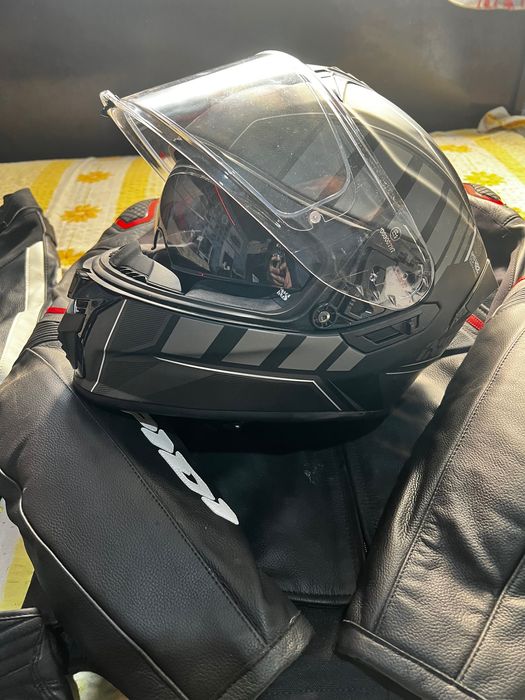 Vând echipament Moto complet ,omologat