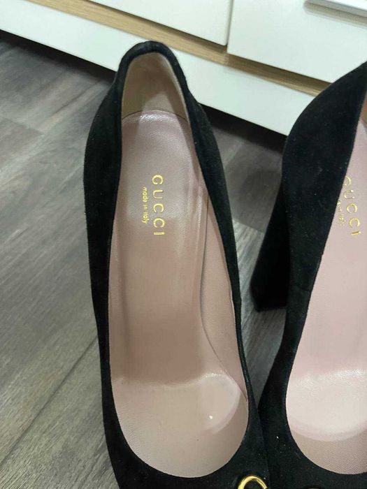 Замшевые туфли Gucci