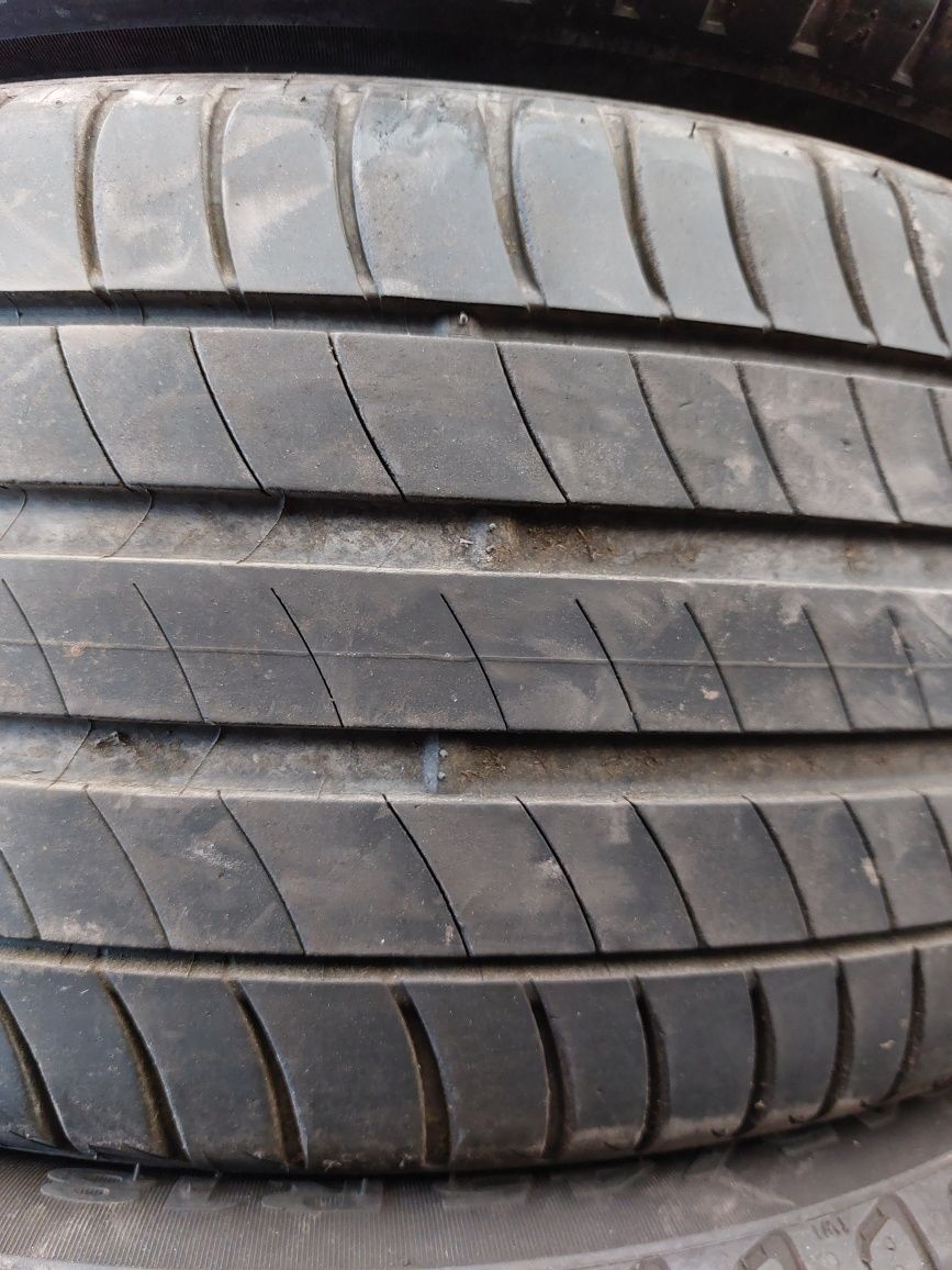 2 anvelope 225/45 R17 Michelin
