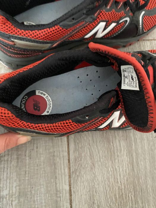 New balance маратонки